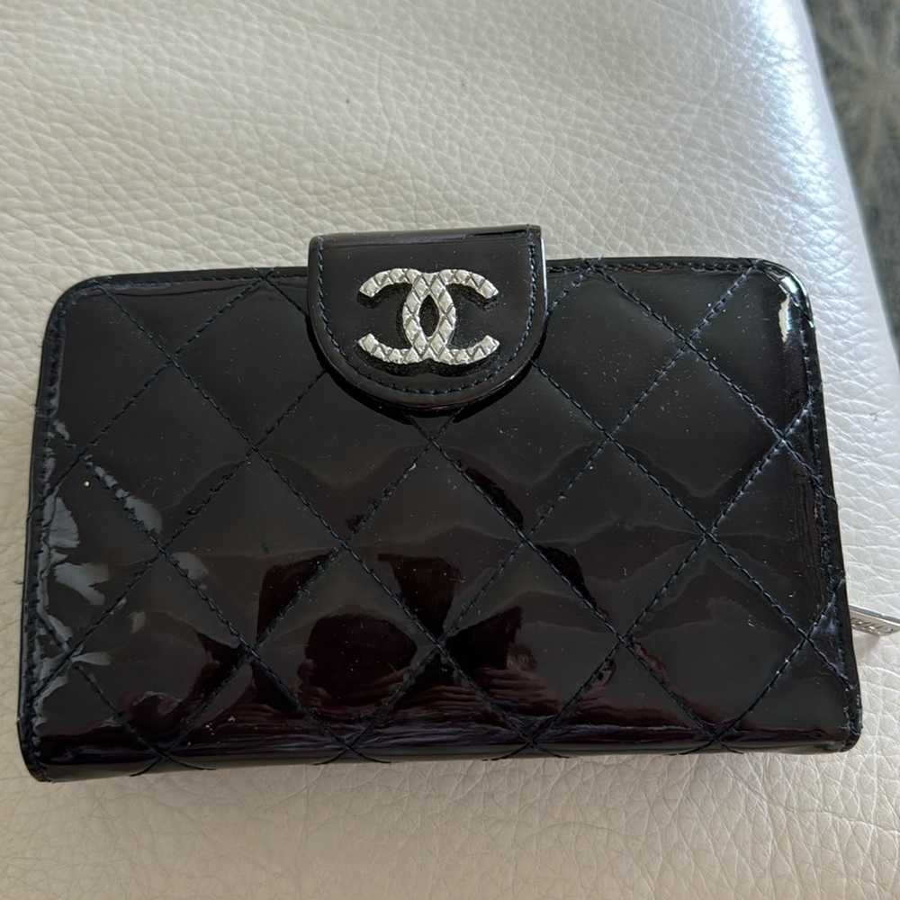 This is an authentic Chanel wallet